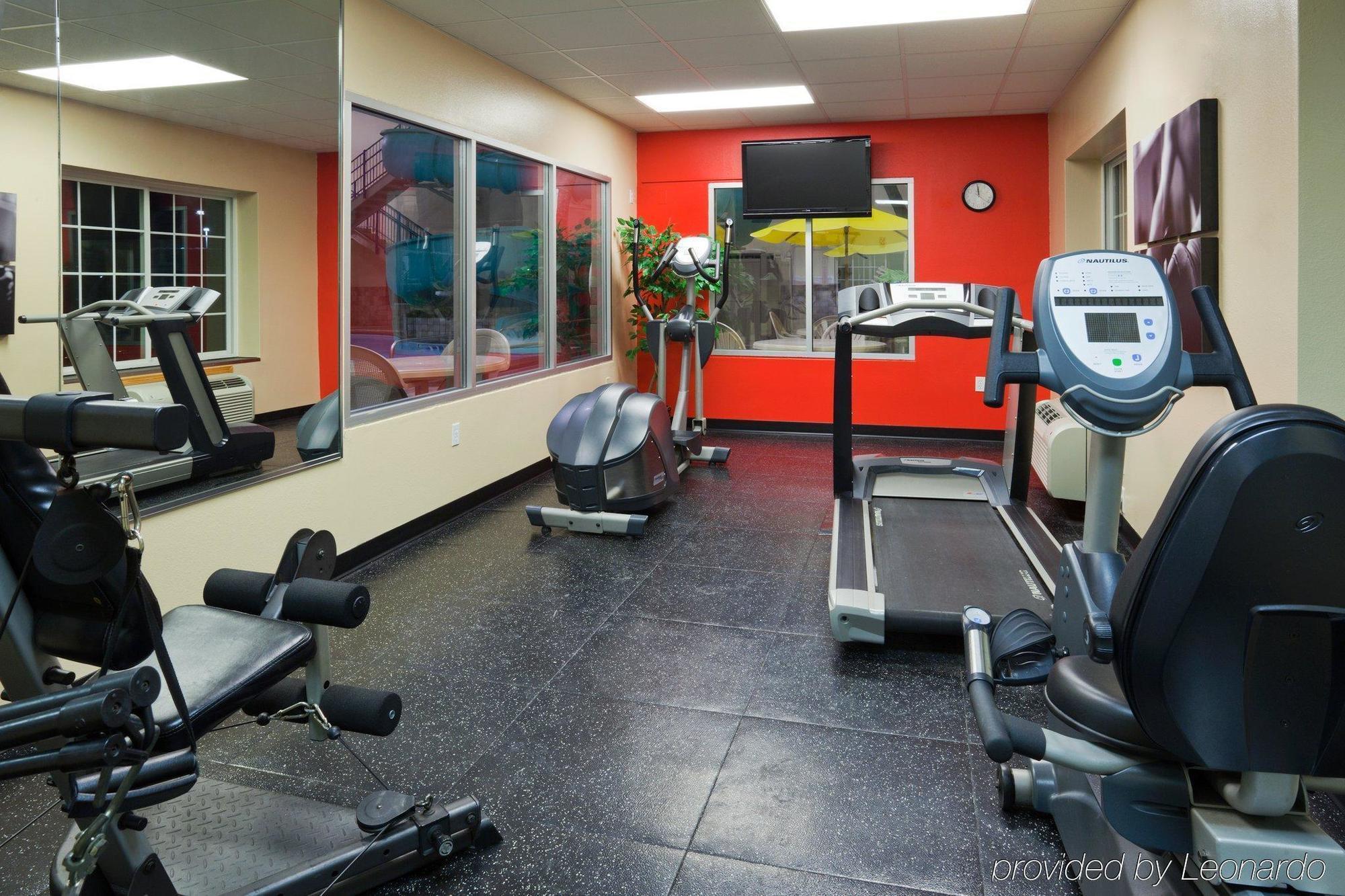 Country Inn & Suites By Radisson Bismarck Waterpark Facilidades foto